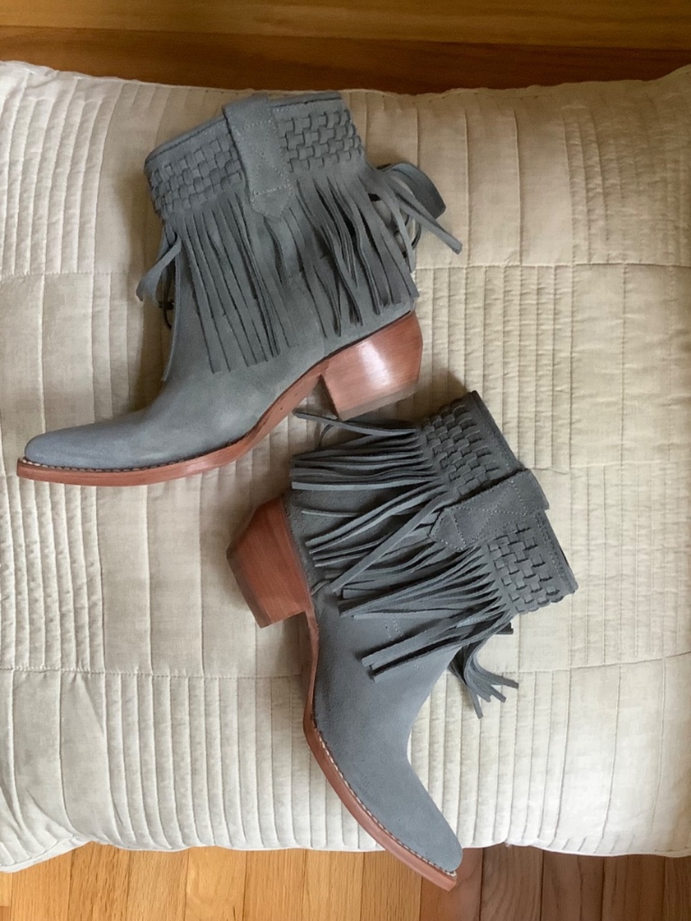 Frye NWOT Sacha Fringe Western Bootie Steel Blue SZ 7.5 - Picture 8 of 14